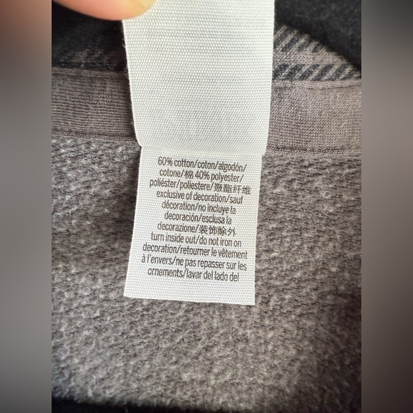 Victoria’s Secret PINK women’s gray and black plaid shacket shirt. Size S - Picture 5 of 6